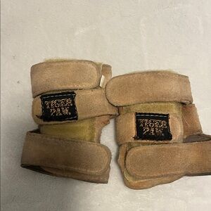 Tiger Paws Suede Wrist Wraps